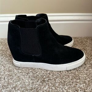 Gianni Bini Booties. Size 8 Black. Used but good condition.